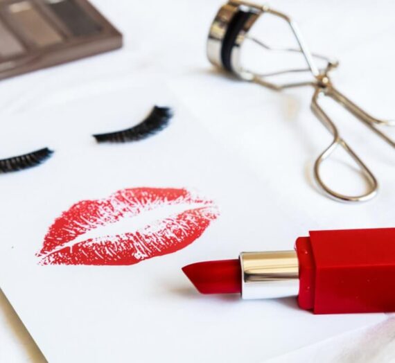 Six red lipsticks perfect for the holidays